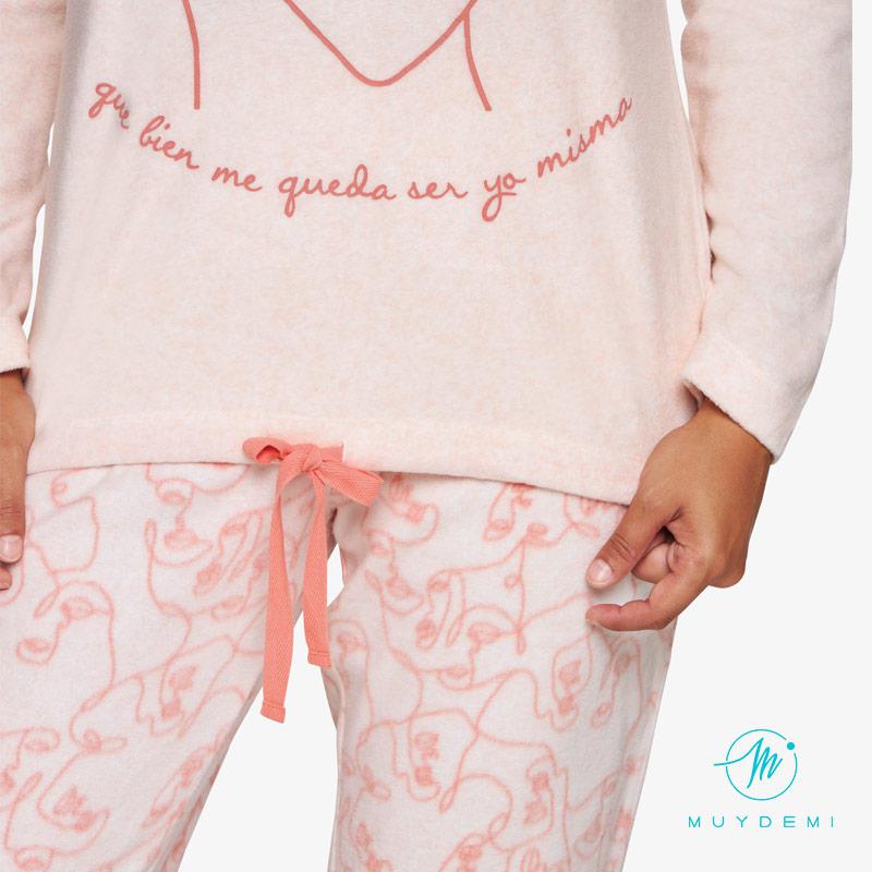 Pijama mujer guapa